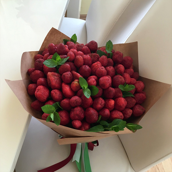 Как сделать букет из фруктов, цветов или ягод: оригинальные идеи