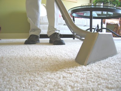 Чистка ковров своими руками в домашних условиях: полезные советы