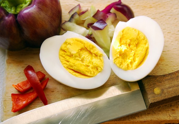 Как сварить яйца, чтобы они хорошо чистились