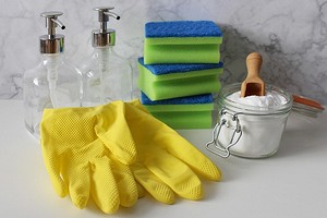 Чем чистить акриловую ванну: народные средства и специальная химия