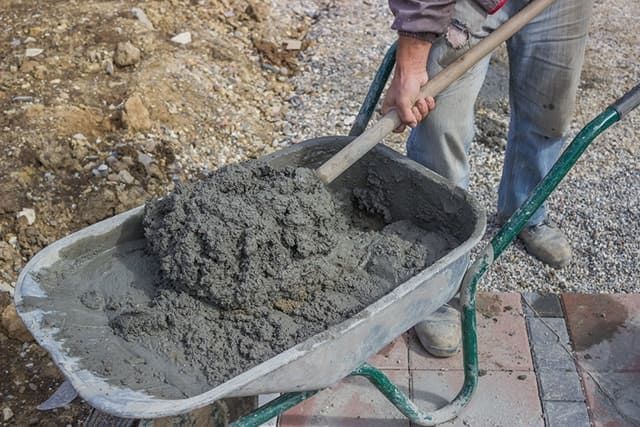 Как сделать крепкий бетон ( бетонный раствор ) своими руками