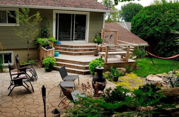 9 вариантов покрытия для двора частного дома