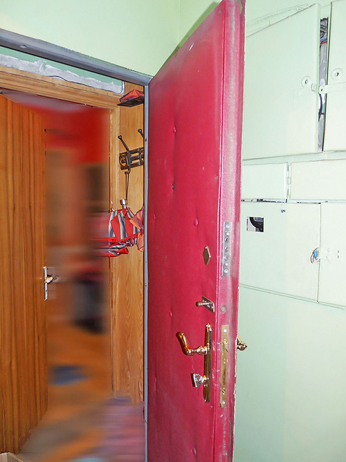 Как утеплить дверь: принципы теплоизоляции деревянной и металлической двери