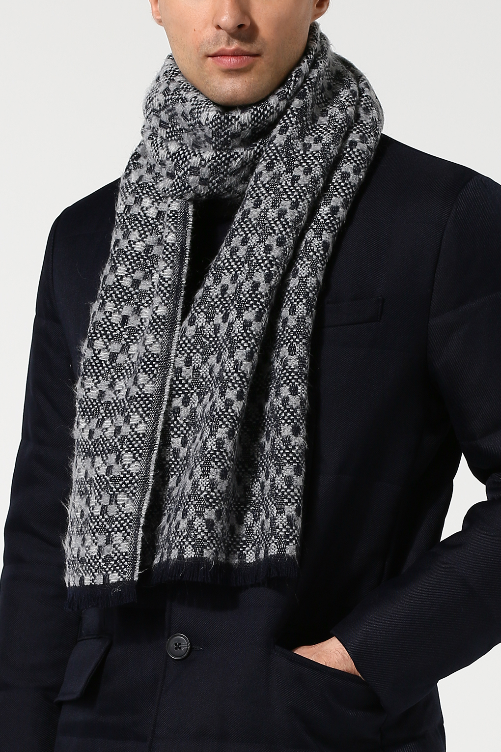 Как модно завязать шарф на шее в 2019 году (с фото)