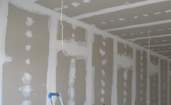 Как шпаклевать стены под покраску: технология, использование готовых смесей