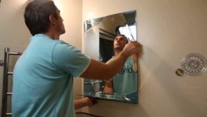 Как подключить зеркало с подсветкой в ванной
