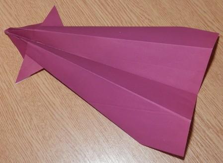 Как сделать самолетик из бумаги – пошаговая инструкция