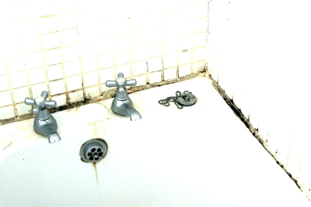 Способы снять герметик с поверхности ванны