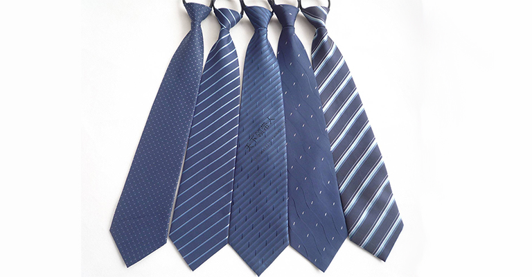 Как завязывать галстук на резинке: выглядим с иголочки