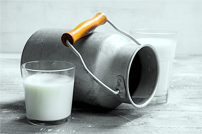 Молоко используется для изготовления молочной краски