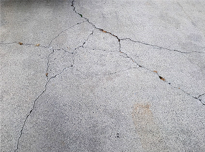 эпоксидная смола для ремонта трещин в бетоне