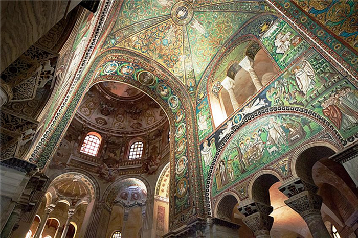 Внутри византийских зданий