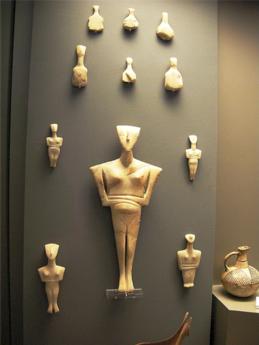 Пример кикладских статуэток