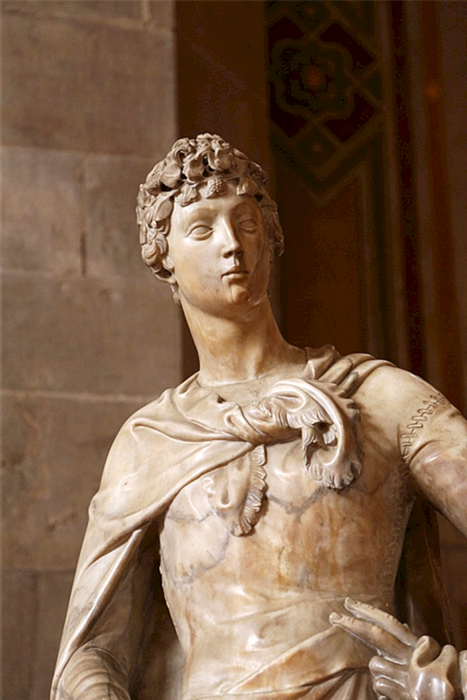 Мраморная скульптура Давида